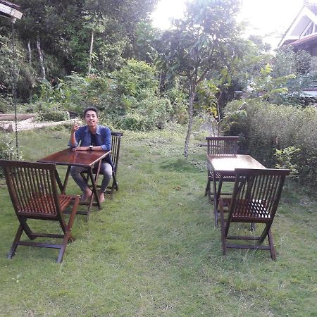 Griya Harja Homestay Magelang Exterior foto